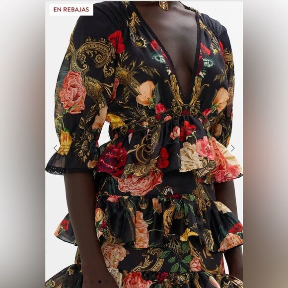 7 NWOT 1299.00 CAMILLA Puff Sleeve Tiered Skirt Dress
Magic In The Manuscripts - Picture 7 of 11